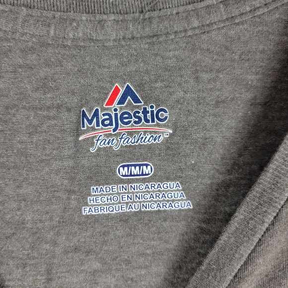 Majestic MLB Chicago Cubs 2016 Division Champ Tee - Picture 4 of 6